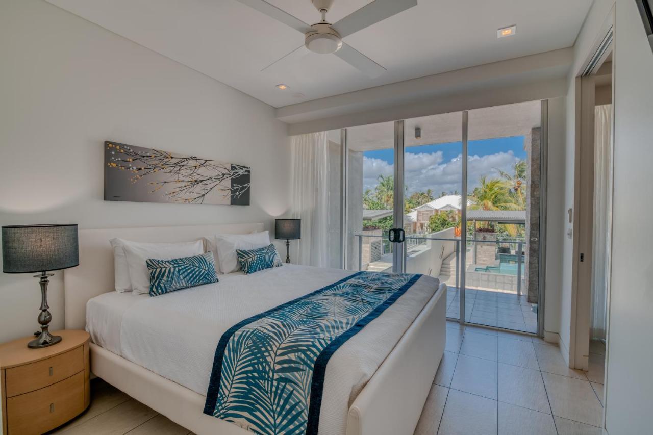 Coconut Grove Aparthotel Port Douglas Exterior photo